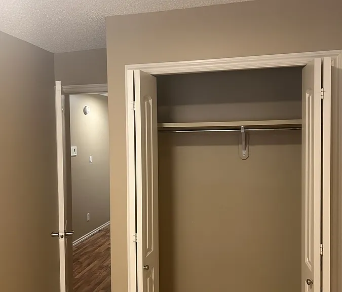 1013 Lansdowne Ave #103 — Photo 6