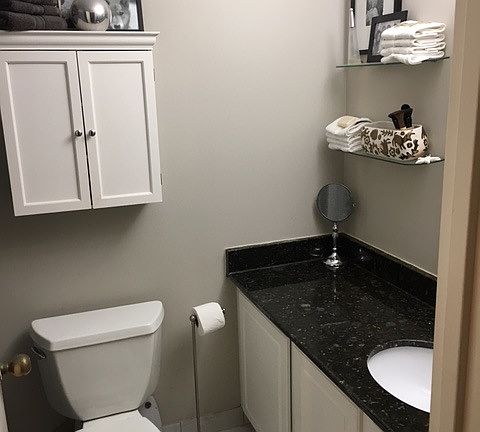 5th image of 5 E Ontario St #1706