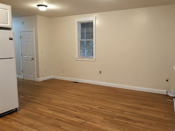 2nd image of 28 Mount Pleasant Ave APT 1A