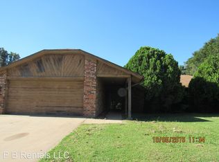 5512 NW Wilfred Dr, Lawton, OK 73505