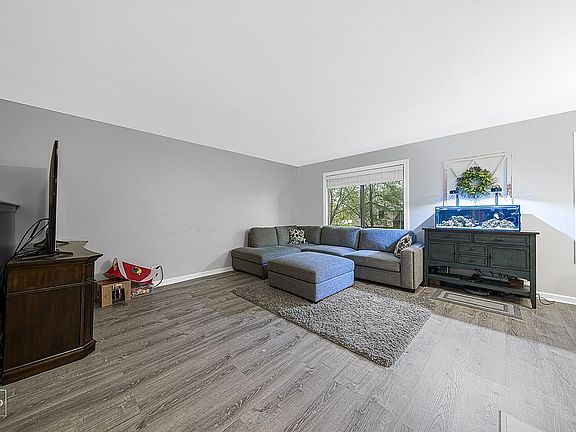 2nd image of 2239 Driftwood Ln