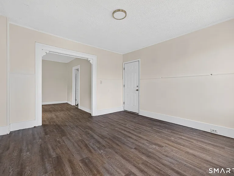 27 Beacon St #3 — Photo 4