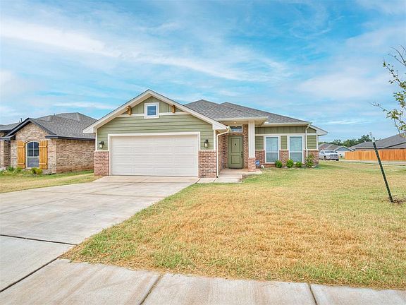 4th image of 2212 Norwood Dr