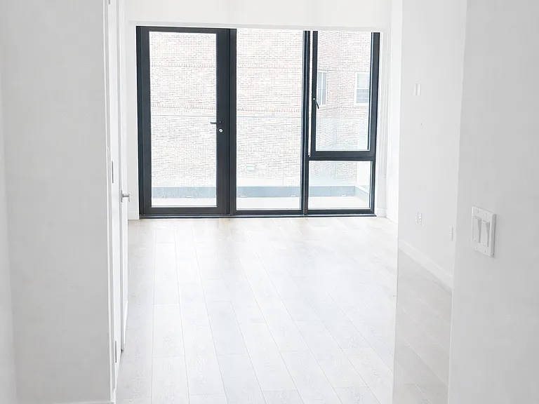 83-61 116th St #3B — Photo 3