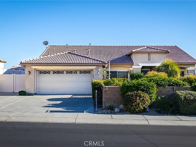 64243 Eagle Mountain Ave — Photo 23