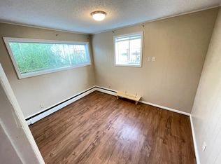835 Bragaw St #8, Anchorage, AK 99508