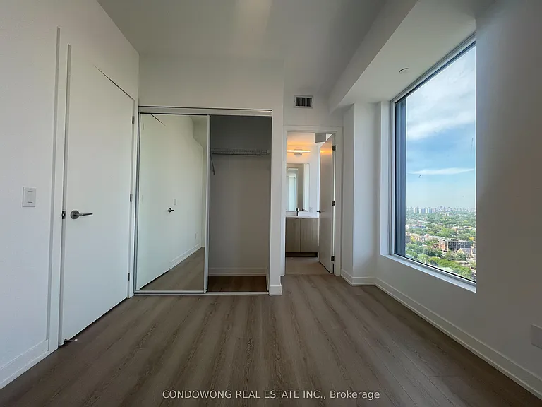 100 Queen St E #3603 — Photo 10