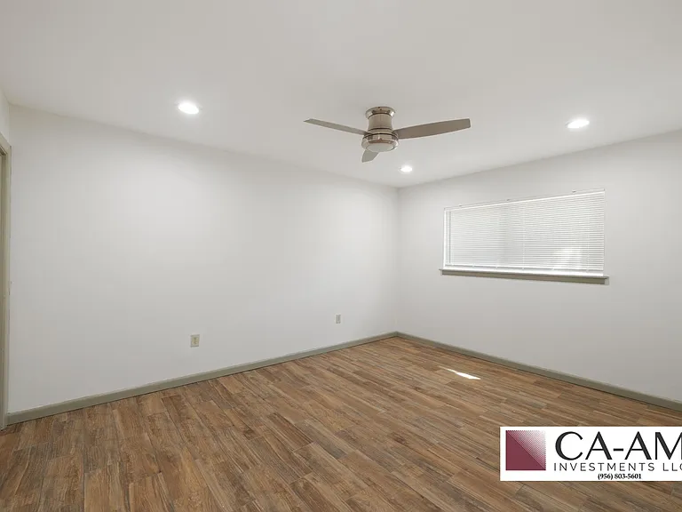 410 N Main St #203 — Photo 9