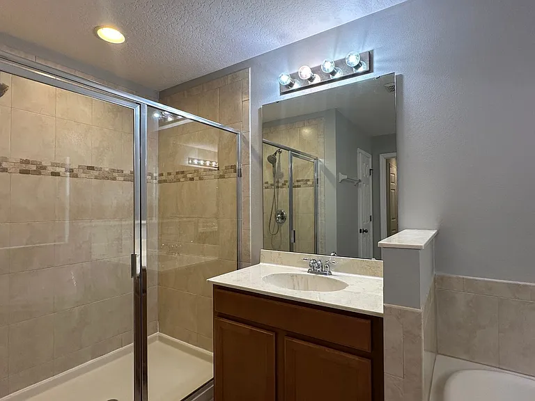 418 Brentwood Club Cv — Photo 61