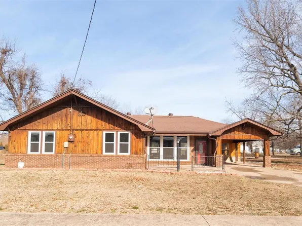 111 S Allen St, Bernie, MO 63822