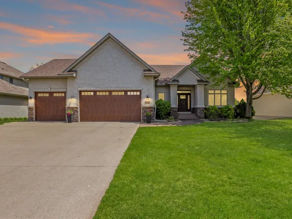 8156 9th Street Pl N, Oakdale, MN 55128
