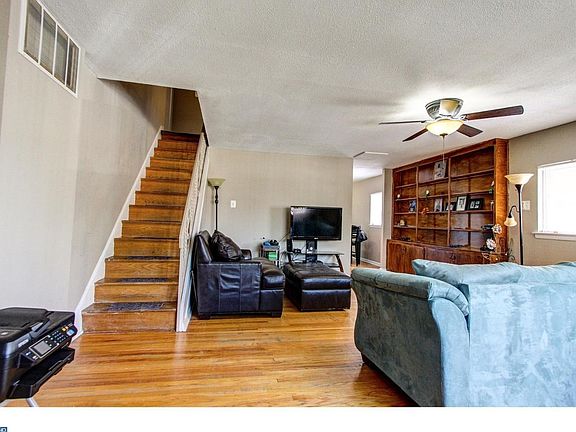 3rd image of 3739 Bandon Dr