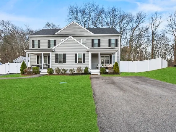 32 Oak Meadow Pl #32, Bridgewater, MA 02324