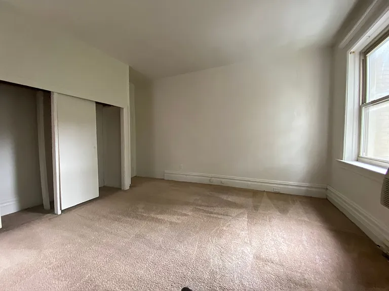 366 S Negley Ave — Photo 57