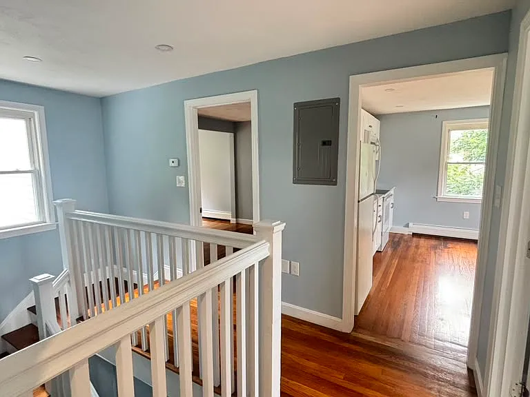 29 Newton Pl #B — Photo 6