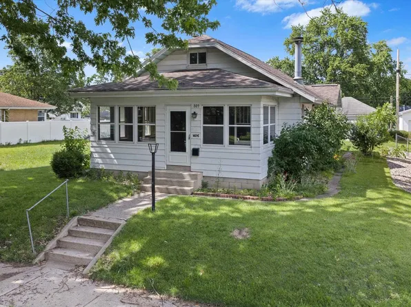 809 E Victoria St, South Bend, IN 46614