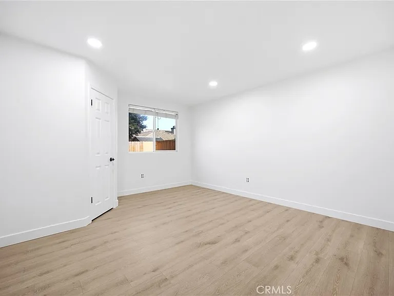 5009 Shaman Ct — Photo 30