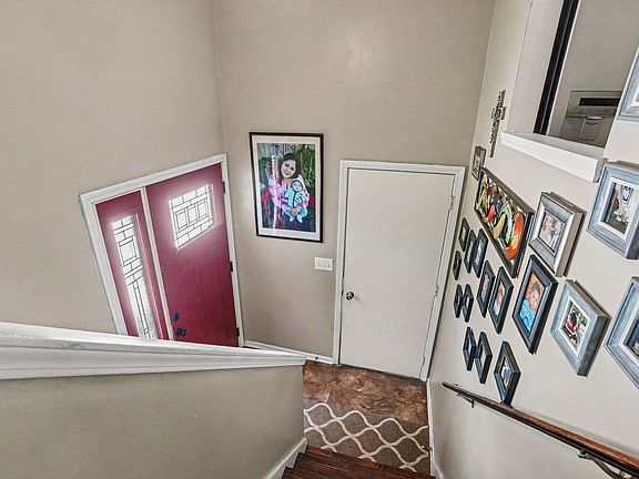5th image of 1152 E 12th St