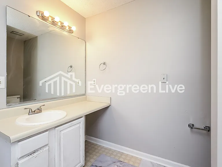980 Hamilton Ridge Ln — Photo 6