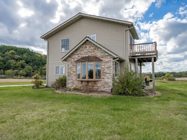 N3173 Duffy Rd, Mauston, WI 53948