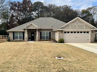 100 Manor View Cir, Huntsville, AL 35806