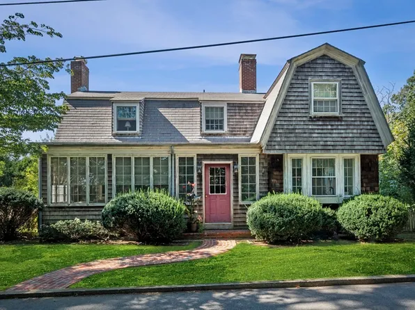 10 Jersey Ln, Manchester, MA 01944