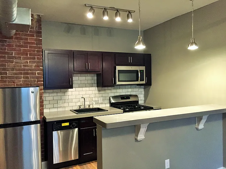 5719 E Liberty Blvd — Photo 15
