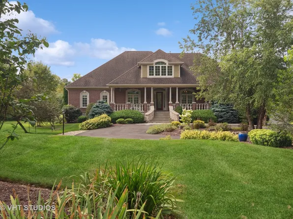 16101 Hillsboro Dr, Huntley, IL 60142