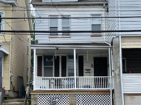 122 N 13th St, Easton, PA 18042