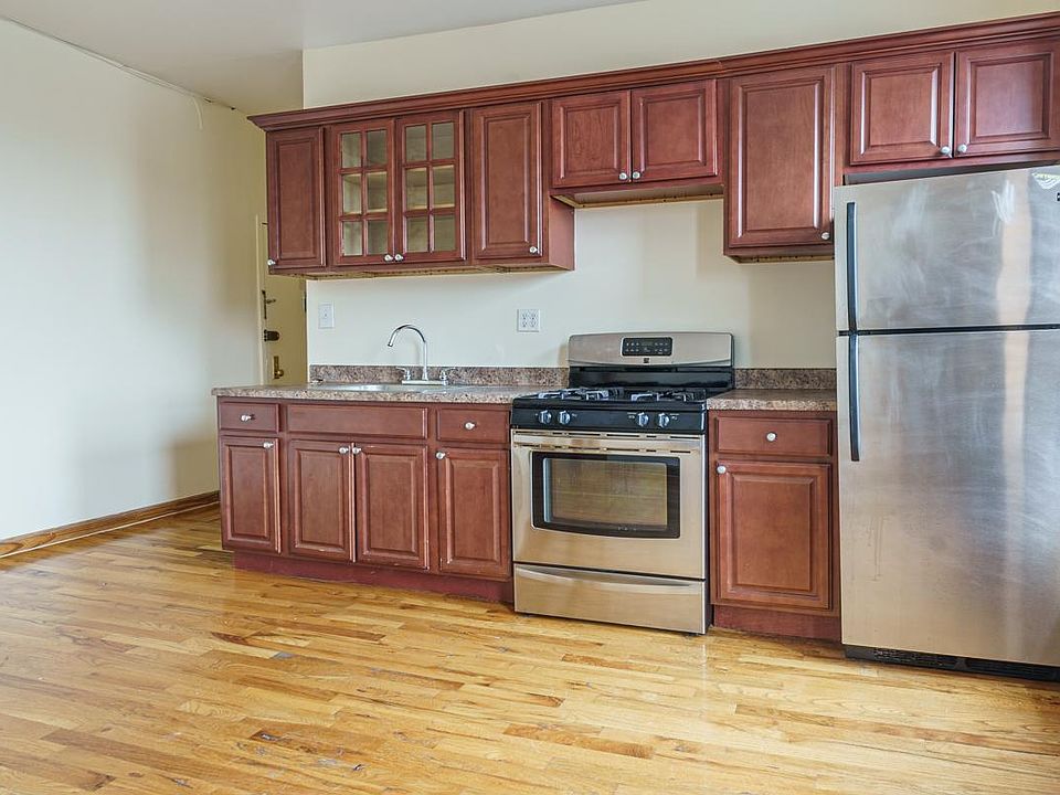 1 bed · 1 bath in Crown Heights, Brooklyn