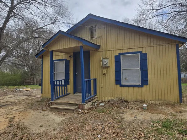 1701 Boney St, Nacogdoches, TX 75961
