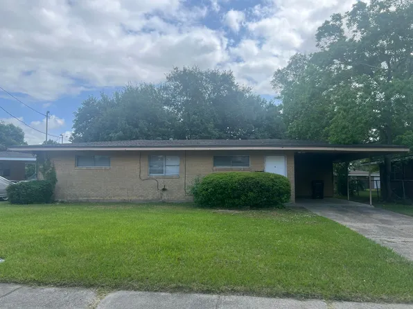 1512 Meadow Dr, Lake Charles, LA 70607