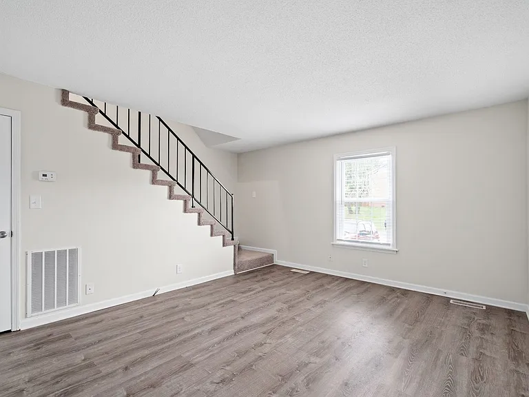 1671 Baltimore Dr — Photo 5