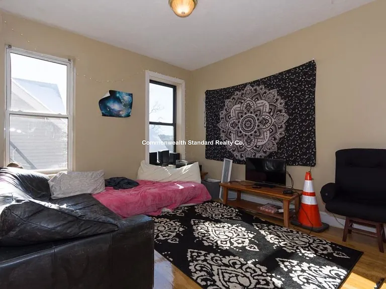 17 Highgate St #7 — Photo 3