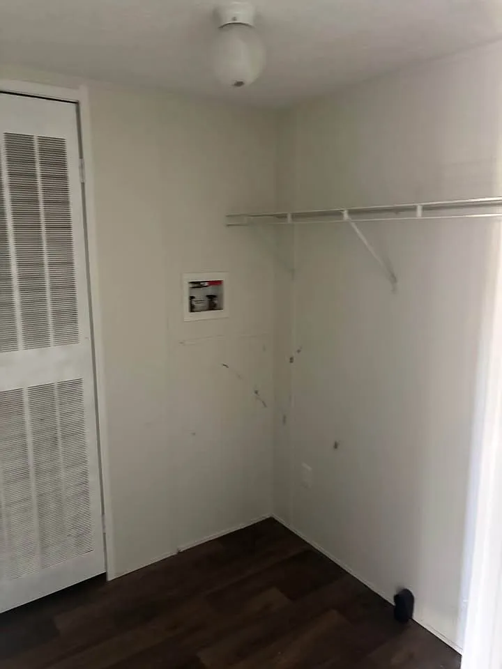 3 bed, $1,200 — Photo 3