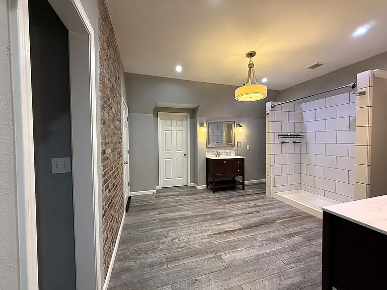 514 S Crestway St — Photo 20