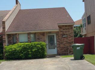 111A E Mesquite St, South Padre Island, TX 78597