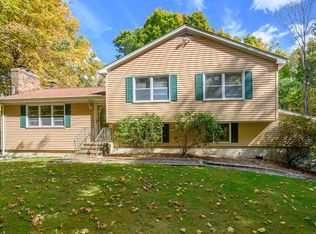 646 Reservoir Rd, Southbury, CT 06488