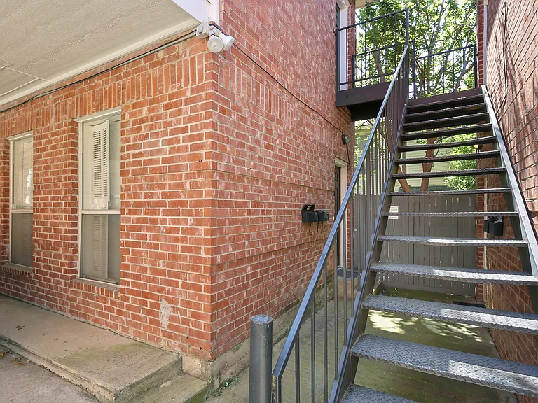 3329 Rosedale Ave #11 — Photo 3