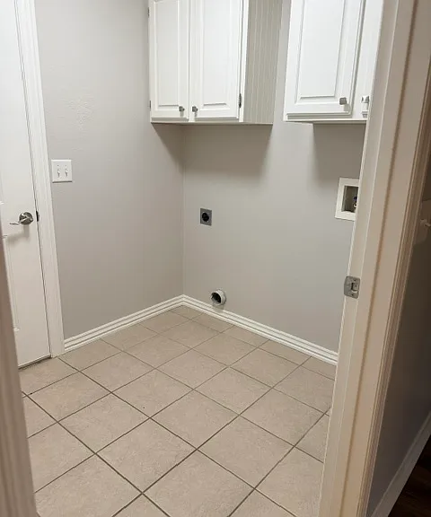 3991 Buckingham Ter — Photo 10