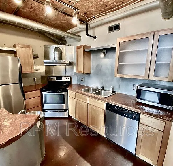 300 Summit Ridge Dr #B1 — Photo 7