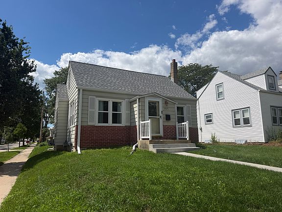 3rd image of 3571 S 82nd St