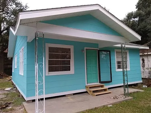 204 Carl St Photo 1