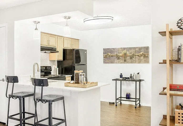 Sawyer Flats — Photo 36