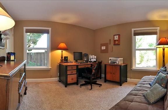 4th image of 1398 Hillcrest Dr