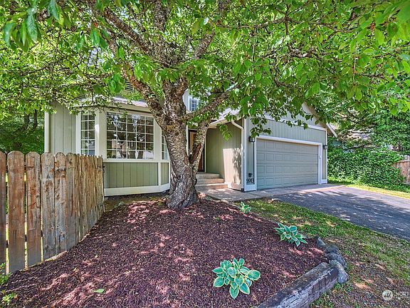 3rd image of 5913 Harlow Drive