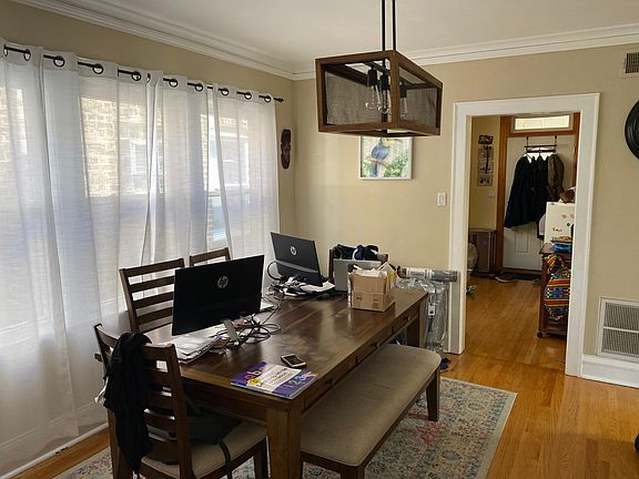 Spacious Dinning Room