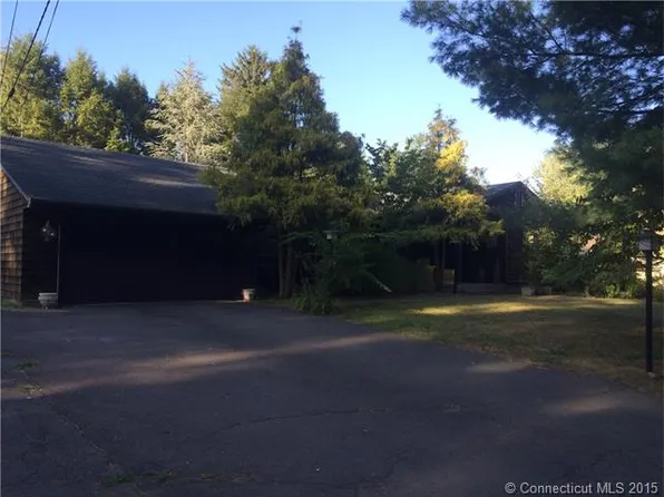 62 Cederwood Rd, Berlin, CT 06037