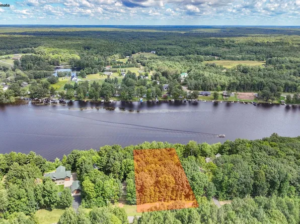 W9346 Woodlawn Dr, Holcombe, WI 54745