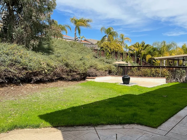25118 Meridian Ct — Photo 17